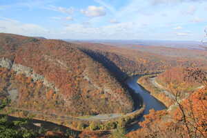 River through valley with fall foliage