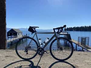 Bicycle in front of Lake Tahoe