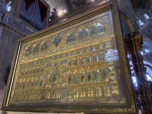 Golden altarpiece inlaid with designs and gems